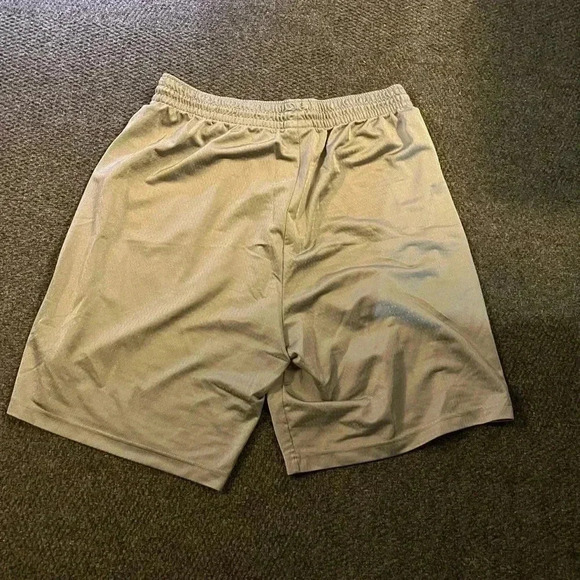 Reebok Shorts - Picture 2 of 3
